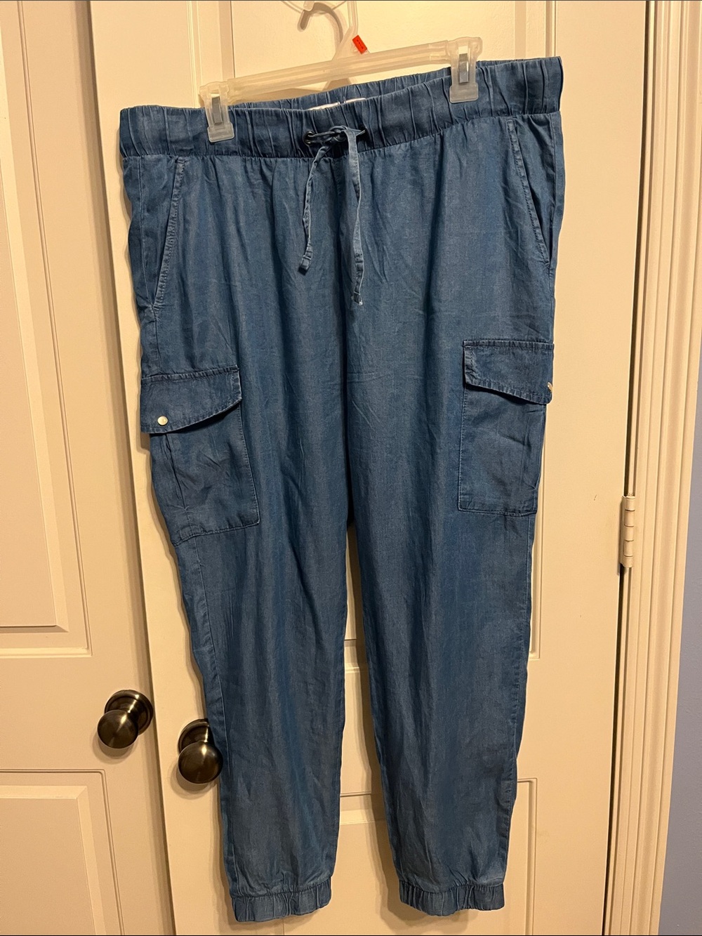 Serra Relaxed Cargo Joggers in Medium Blue